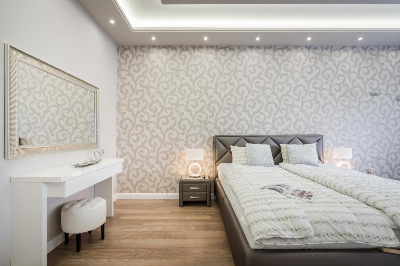 Bpr Ethereal Panoramic Suite With A/C & Balcony Budapest Exterior photo